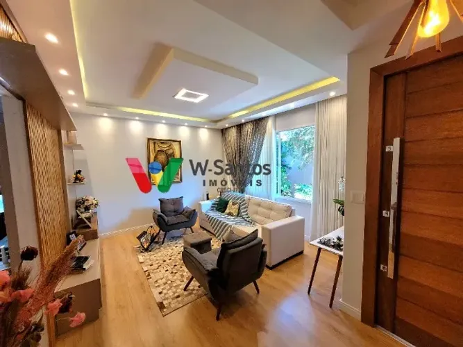 Exuberante Casa à Venda no Jardim Alamar 172 m² toda reformada
