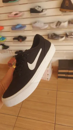 Tênis Nike Cano Baixo