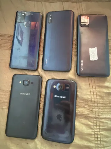 Lote de celulares para retirar peças ou reparo 