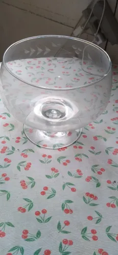 Bowl de vidro transparente para sobremesa