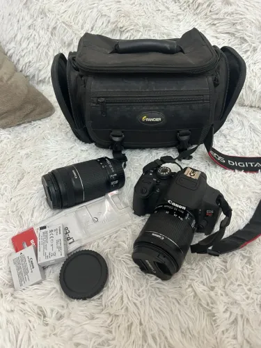 Canon T5i + 2 lentes + acessórios - Completa!