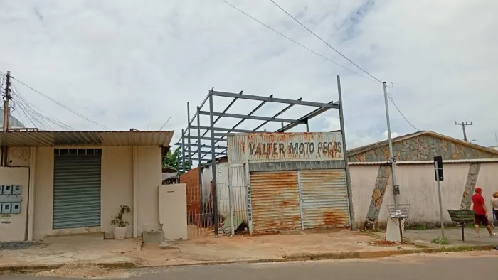 2 Portão de enrolar em aço usado