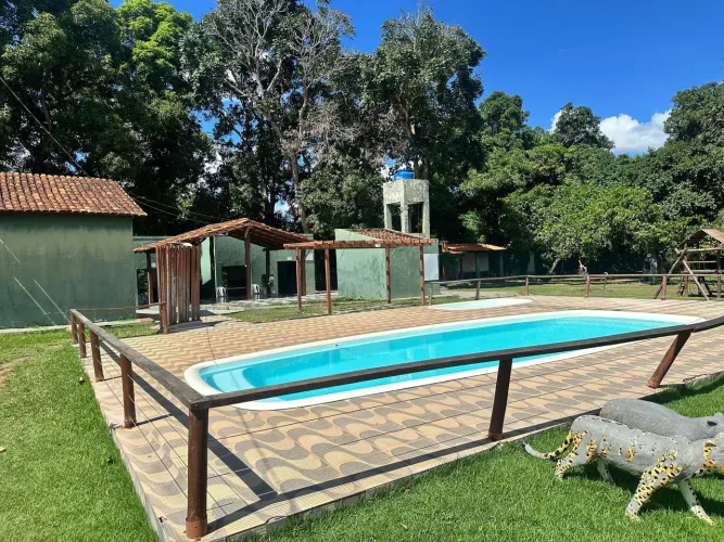 Vende-se Casa mobiada no Condomínio Manoa Campeste em Cuiabá MT 