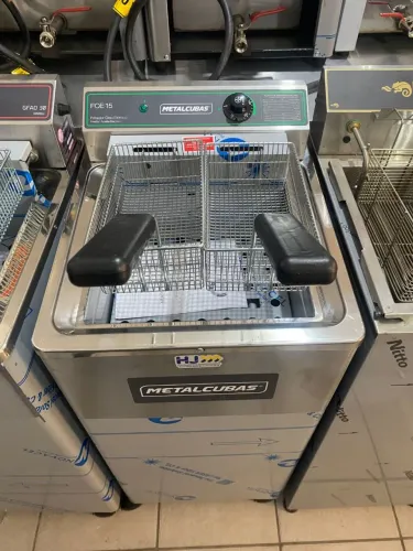 NZ. Fritadeira elétrica zona fria 5.500w METALCUBAS