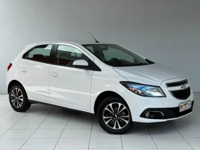 Chevrolet Onix Hatch LTZ 1.4 8V Flex Mec. 4P 2013