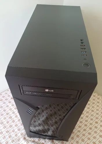 Gabinete Sharkoon Night Shark RGB ATX Usado!