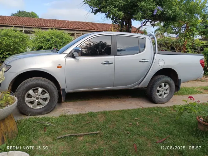 Veículo comprado na Macon, nunca foi batido. Estado geral excelente.!