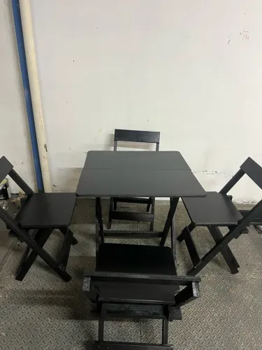 Conjunto de Mesa Dobrável Preta com 4 Cadeiras