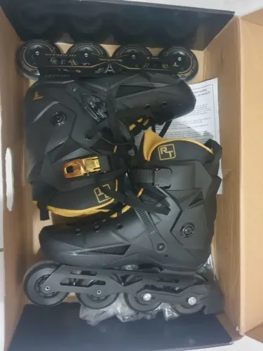 Patins Traxart Revolt Turbo Black Gold Inline Freestyle