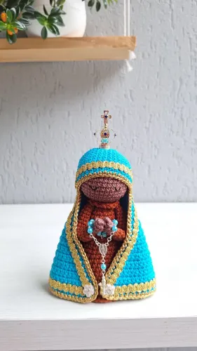 Nossa Senhora Aparecida em Crochê - Decoração Artesanal