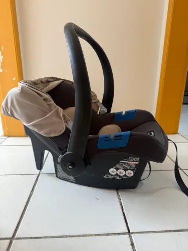 Bebê conforto burigotto