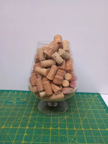 Taça de vidro com rolhas de vinho 26 cm altura para decoração