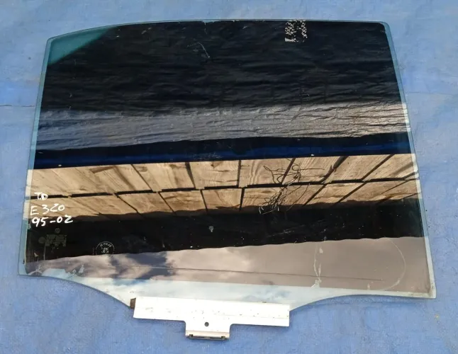 Vidro Porta Traseira Direita Mercedes E320 1995 - 2002