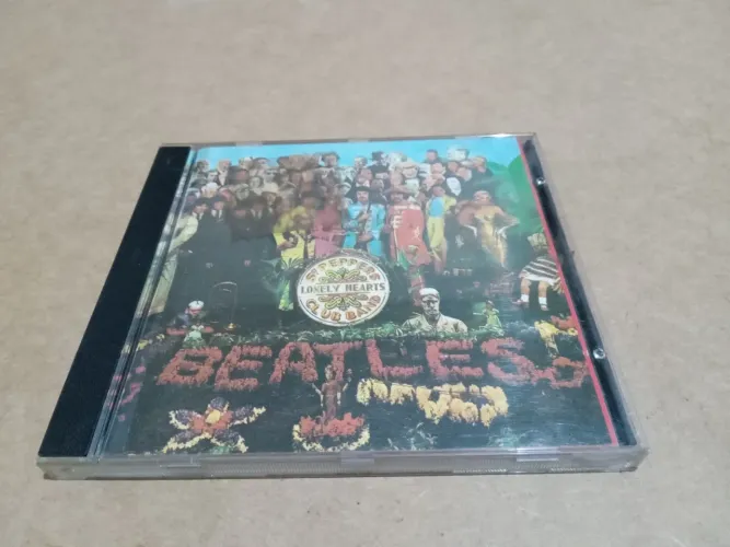 CD Beatles Sgt. Pepper's Lonely Hearts Club Band