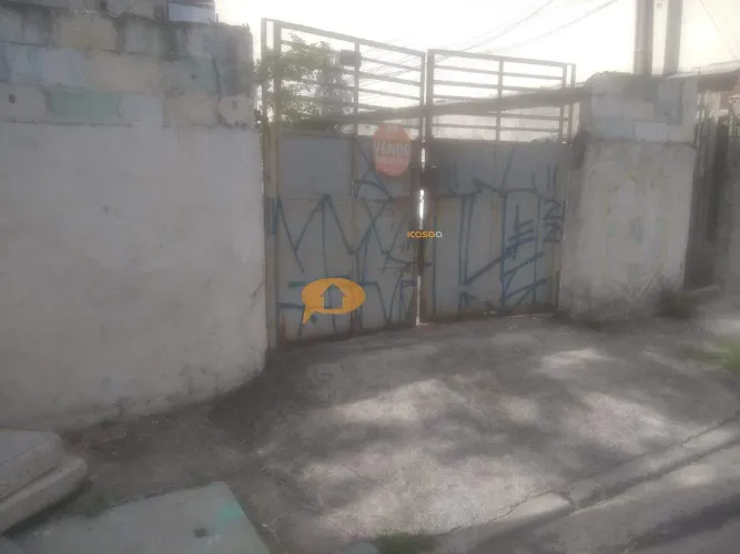 Terreno plano Dividido em 4 lotes printo para construir.Próx. a região da Saúde