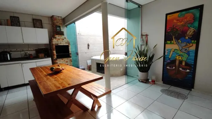 Vendo casa no condomínio Rio Claro com energia solar de 800 KWH.