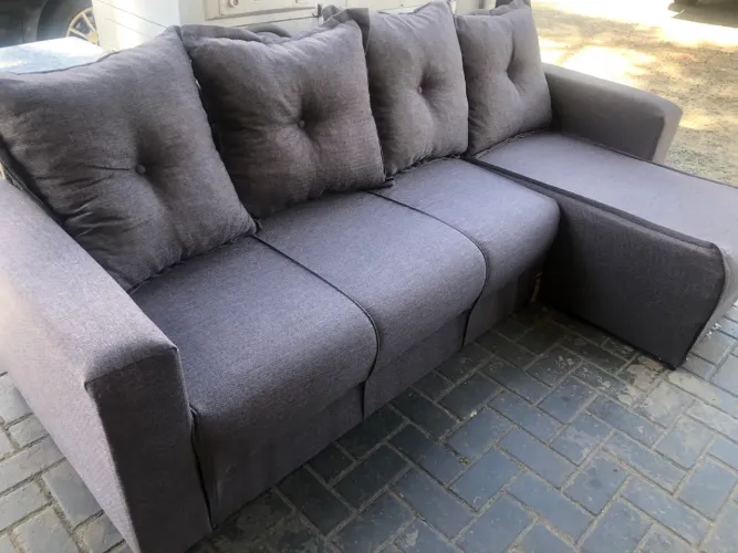 Sofá com chaise / NOVO / ENTREGAMOS