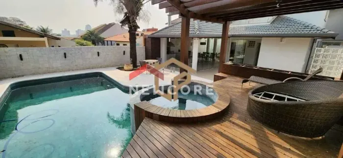 Casa de condomínio em Avenida Guedner - Zona 08 - Maringá/PR