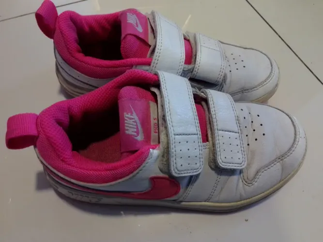 Tênis infantil Nike original Tam.28