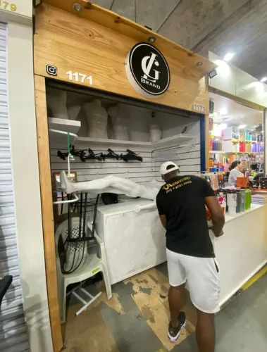 Loja no centro fashion 