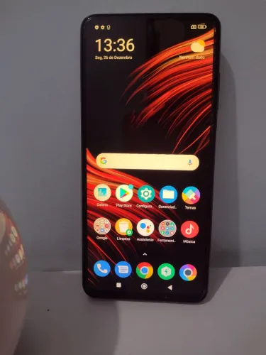 Celular Pocophone