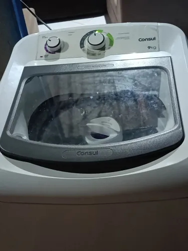 Estou vendendo uma máquina de lavar sem nova usada 4 veze motivo da venda mudança
