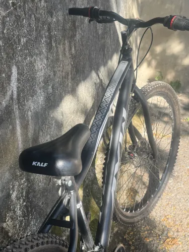 Bicicleta Seminova em Ótimo Estado