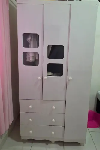 Guarda-roupa infantil