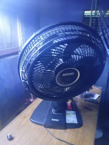 Vendo ventilador Arno de mesa