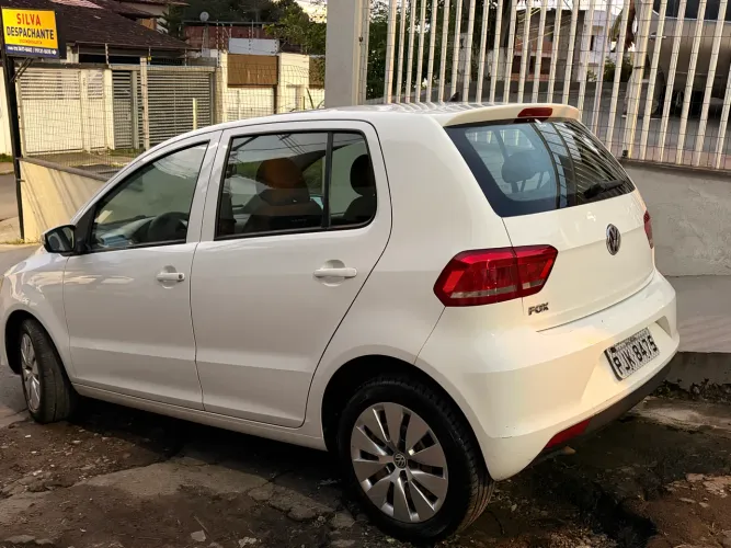Volkswagen Fox Trendline 1.0 Flex 8V 5P 2015