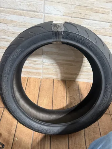 Pneu de moto 160/60/70