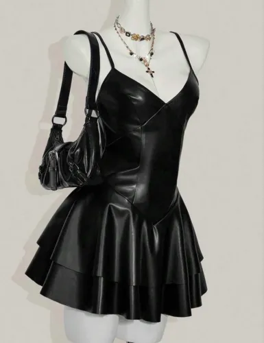 vestido de couro