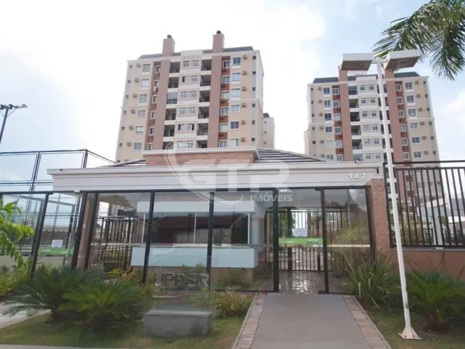 Apartamento com 2 quartos e sacada em condomínio completo