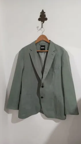 02 Blazer Hugo Boss Slim Fit ( original) Tam.52/ 54. Novos.