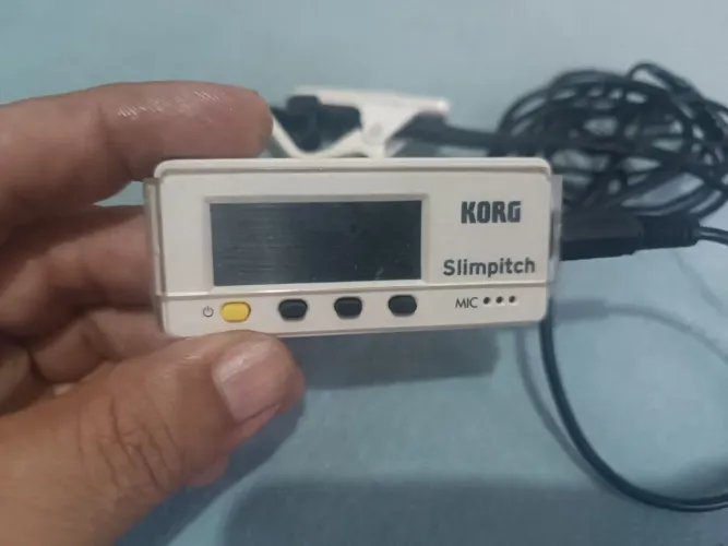 Afinador digital Korg 