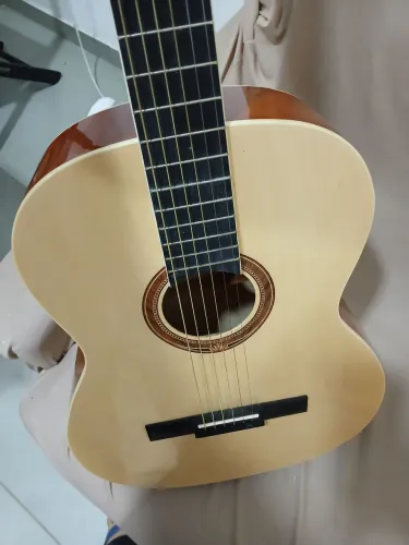 Violão + Pacote de cordas Lacrado + Capa (R$400)