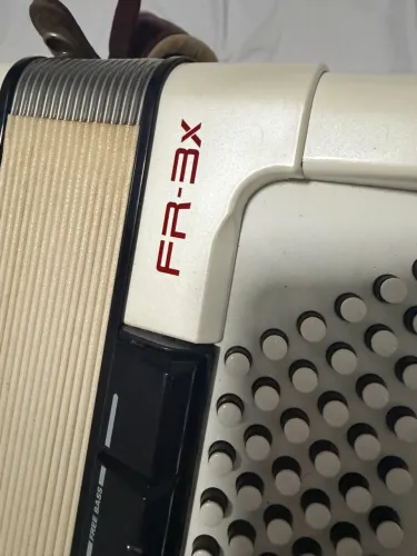 Sanfona / Acordeon Roland FR - 3 X