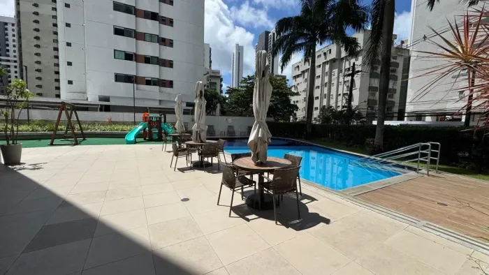 ALUGO MARAVILHOSO APARTAMENTO COM 4 SUITES NO JARDIM DAS TULIPAS EM BOA VIAGEM
