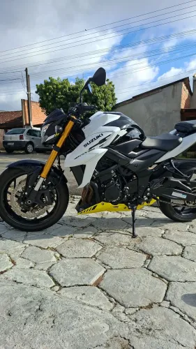 Gsx s 750