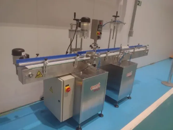 Envasadora e Fechadora Linear Automática Enock