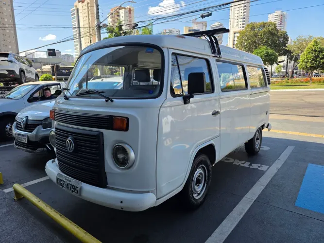 Volkswagen Kombi Standard 1.4 MI Total Flex 8V 2013