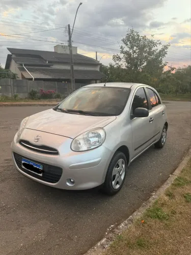 Nissan March 1.0 16V Flex Fuel 5P 2013