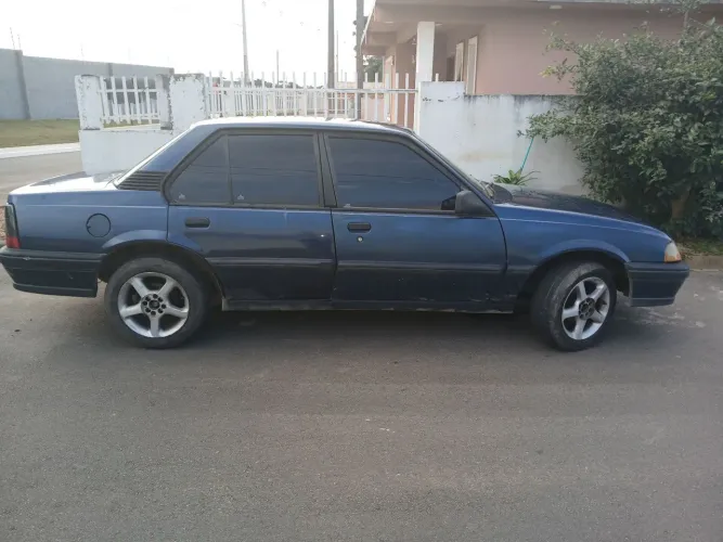 Chevrolet Monza GLS/ Hi-tech 2.0 EFI 2P E 4P 1995
