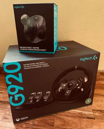 Volante Logitech G920 + Cambio Manual - Semi novos