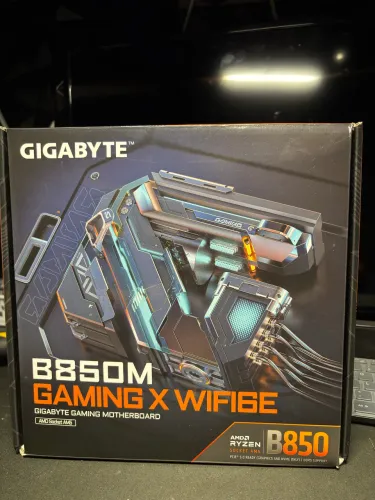 B850m Gaming X Wifi6E Na caixa