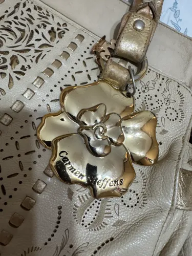 Vendo bolsa em couro  Carmen Steffens cor caramelo  