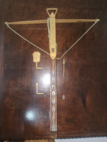 Item decoração peça museu medieval lindo para colecionadores 