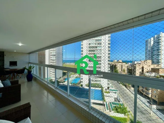 Apartamento com 3 quartos (1 suíte), varanda gourmet e 2 vagas à venda em Enseada, Guarujá