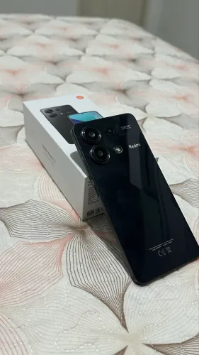 Redmi Note 13 256GB | 8GB RAM | Ótimo Estado | Original | Carregador Original