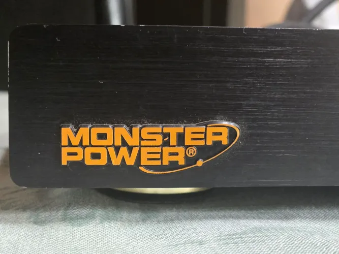 Condicionador de energia Monster Power